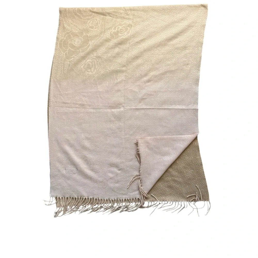 Cashmere Reversible Scarf Beige Tan Floral Jacquard Fringe Wrap